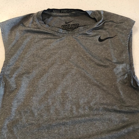 Nike Pro Combat Muscle Tank - Picture 1 of 2